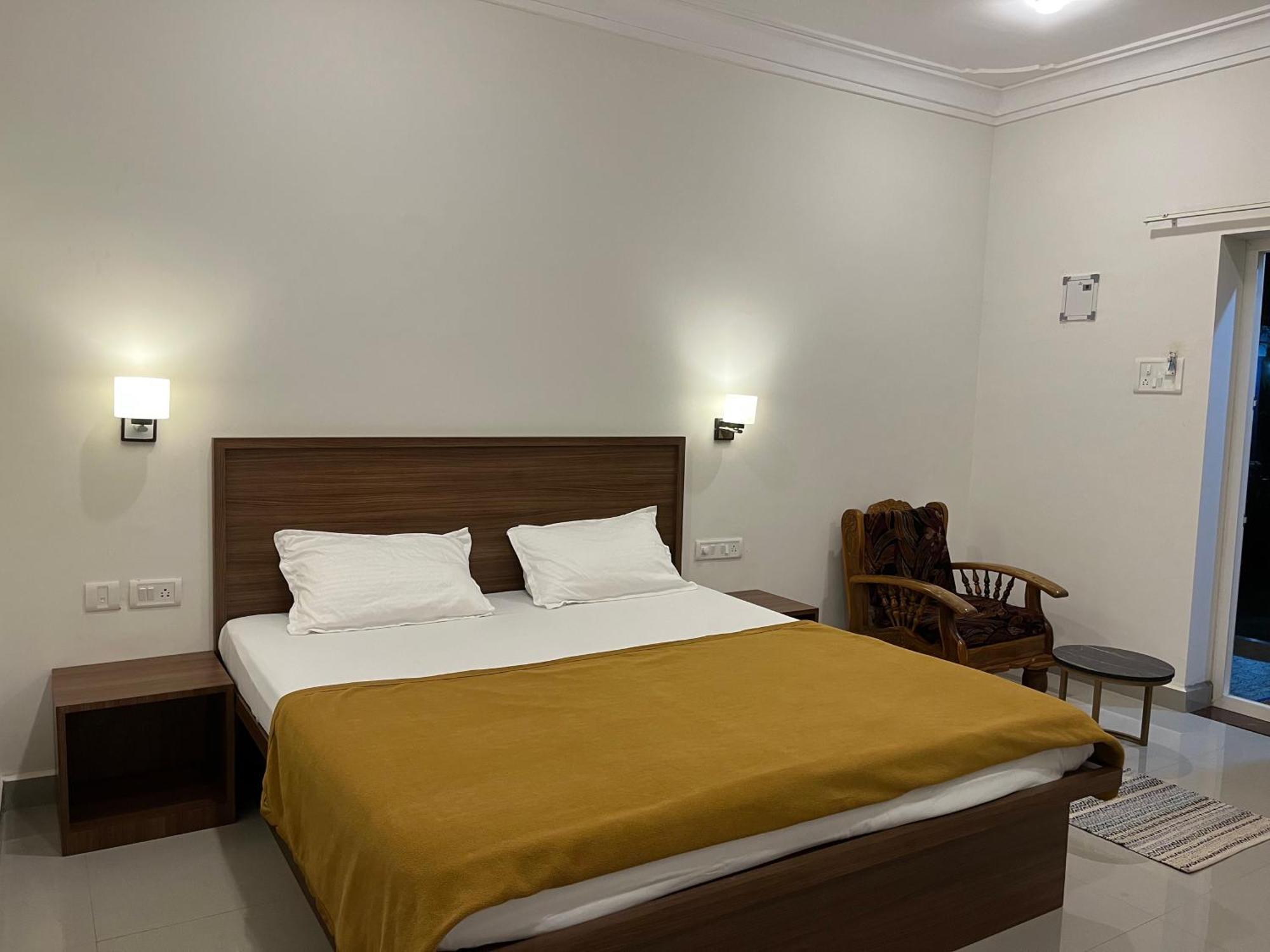 Morjim Sunset Guesthouse - 300 Meter To Morjim Beach 외부 사진