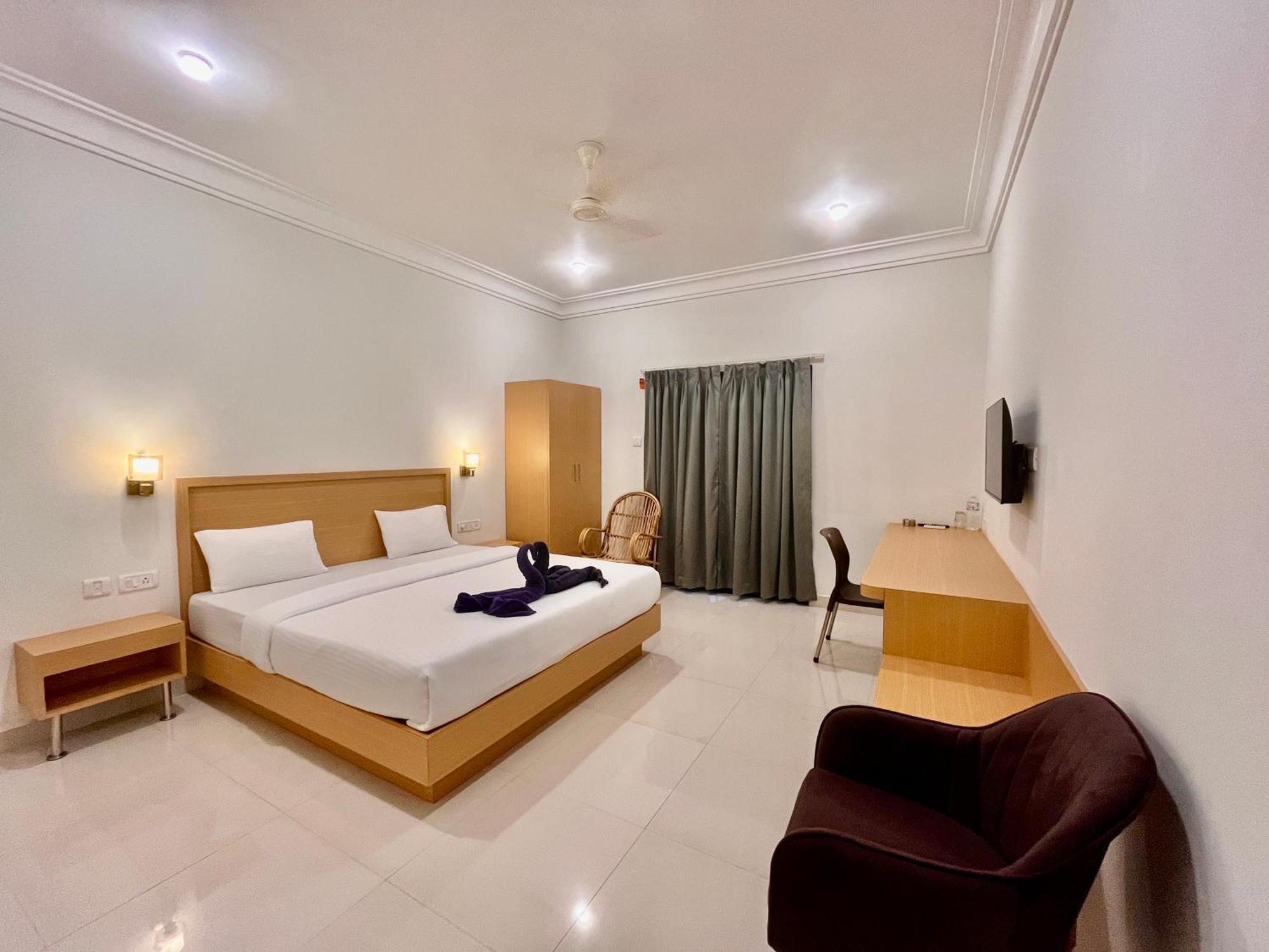 Morjim Sunset Guesthouse - 300 Meter To Morjim Beach 외부 사진