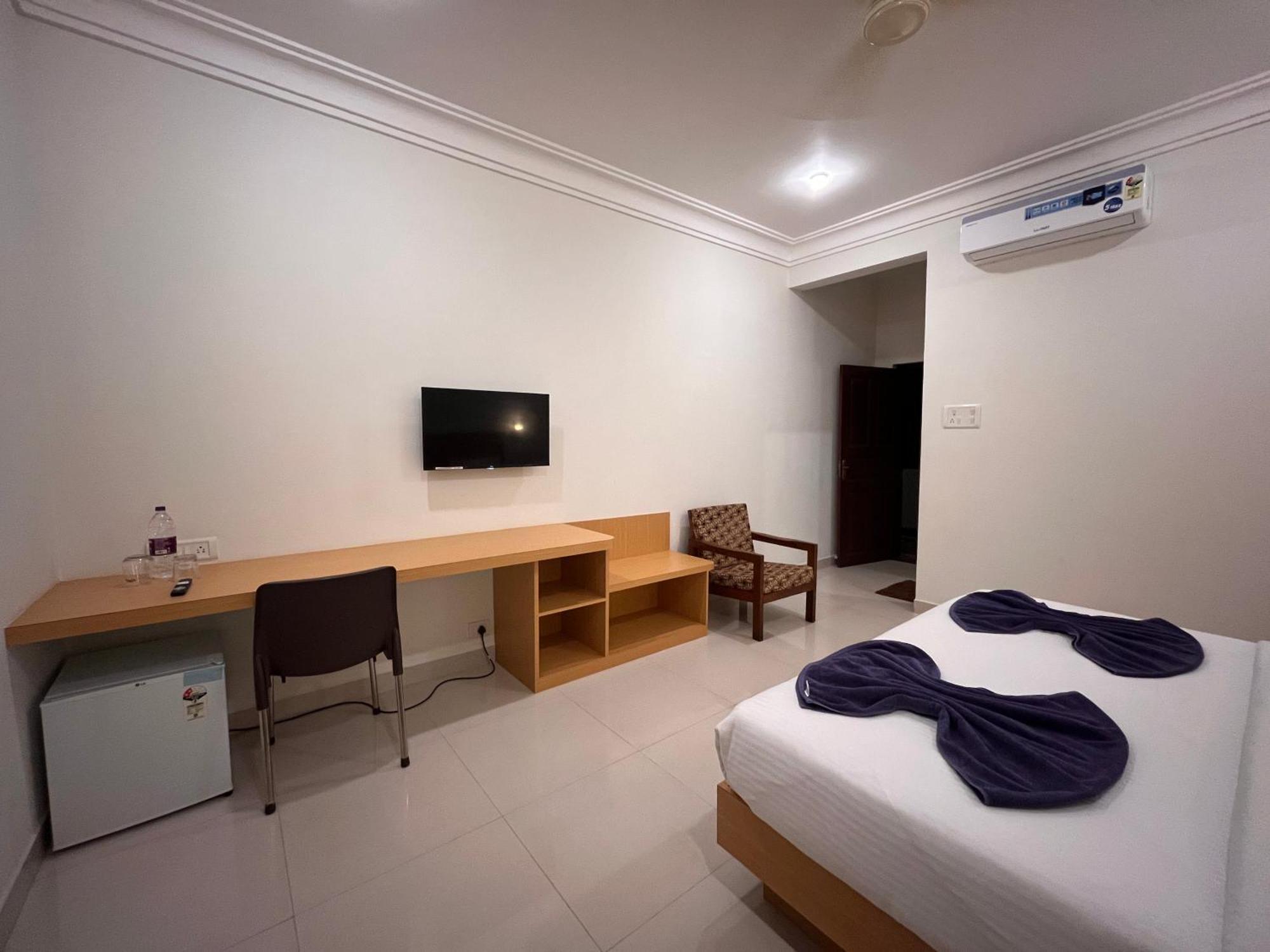 Morjim Sunset Guesthouse - 300 Meter To Morjim Beach 외부 사진